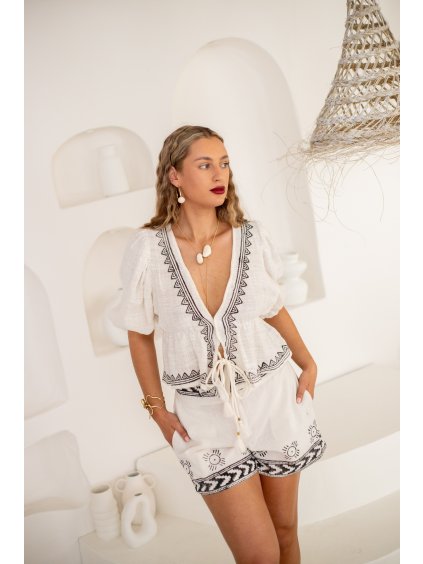 Boho chic blúzka na viazanie biela