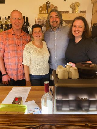 Lepší začátek adventu jsme si nemohli přát. Pojďte s námi nahlédnout, jak to vypadalo na neobyčejné degustaci ve vinném...