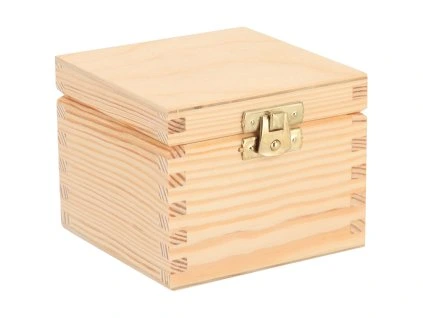 3237 2 drevena krabicka xvi