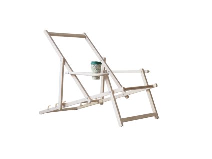 57322 konstrukce dreveneho zahradniho lehatka s drzakem na napoje