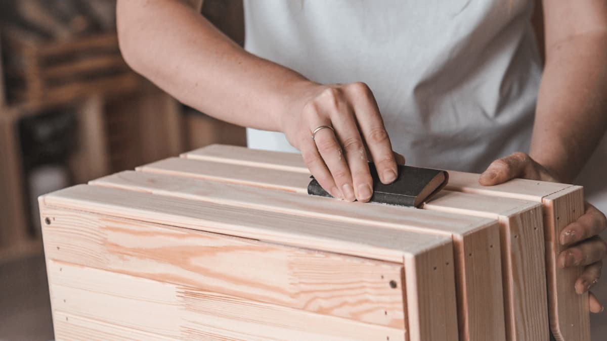 Hoe schuur je hout op de juiste manier?