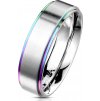 Ocelový prsten s duhovými okraji a kartáčovaným povrchem