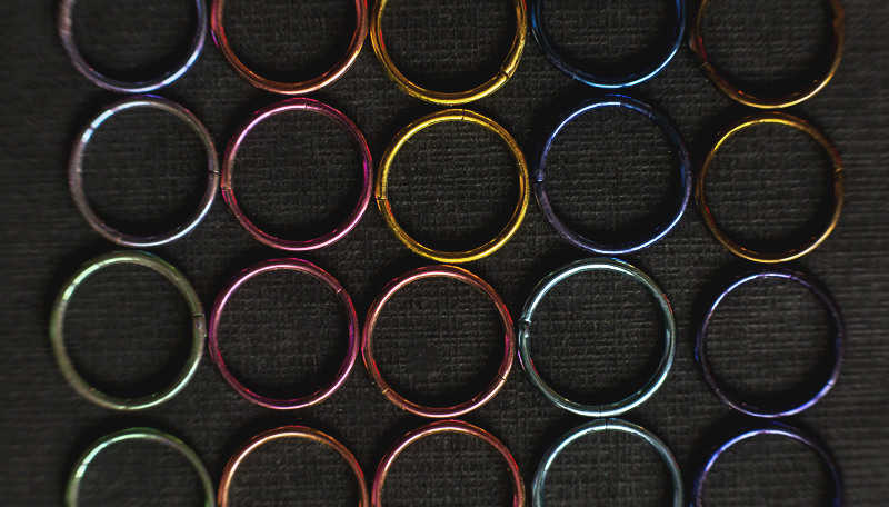 Anodizácia titánových šperkov