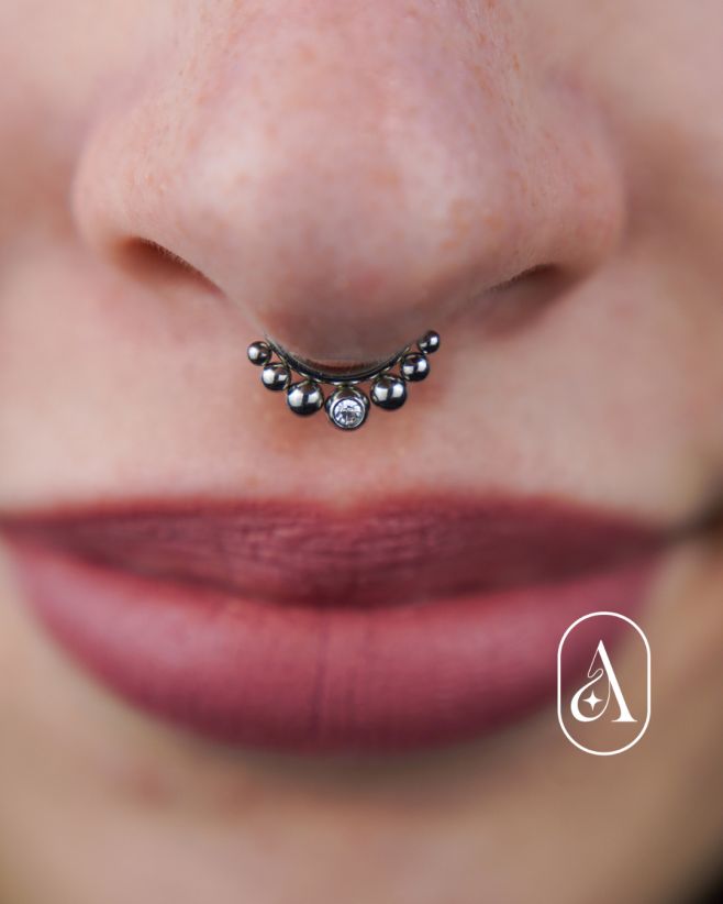 Jemný ligot, ktorý povie viac ako tisíc slov. ✨⁠ ⁠ Oceľový krúžok Livi je dokonalou kombináciou jednoduchosti a...