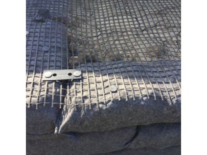 322992 2 vom georohoz vegetacne oporne mury 1 3x1bm plastova cierna