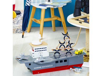 Vilac Drevená lietadlová loď s príslušenstvom