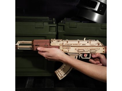 RoboTime 3D drevená mechanická skladačka Útočná puška AK-47