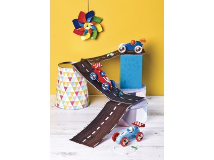 Vilac Ťahacie pretekárske auto červené s červeným krídlom