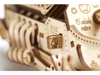 Ugears 3D drevené mechanické puzzle U9 Auto (Grand Prix)