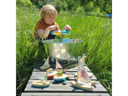 small foot Vodná hračka plachetnica hviezdica