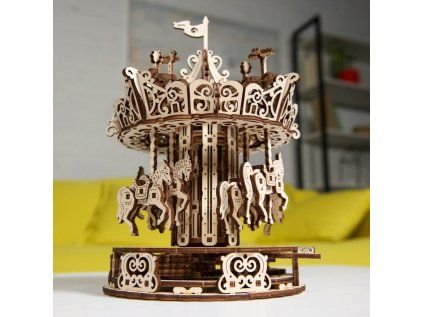 UG70069 10.carousel