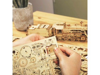 RoboTime 3D drevená skladačka Parná lokomotíva