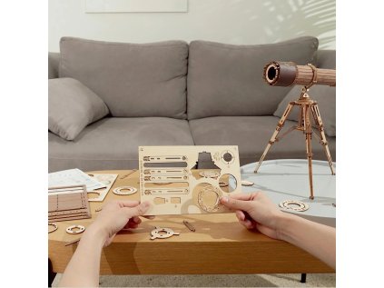 RoboTime 3D drevená mechanická skladačka Pirátsky ďalekohľad