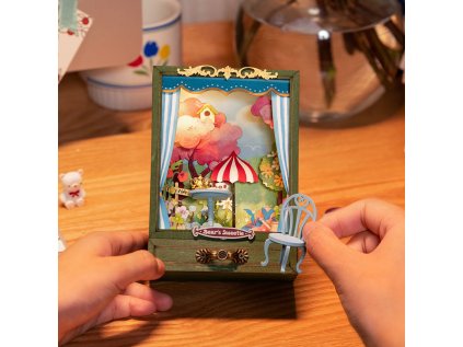 RoboTime Miniatúrne divadielko Čajový večierok