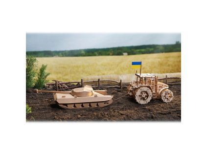 Ugears 3D drevené mechanické puzzle Traktor Wins