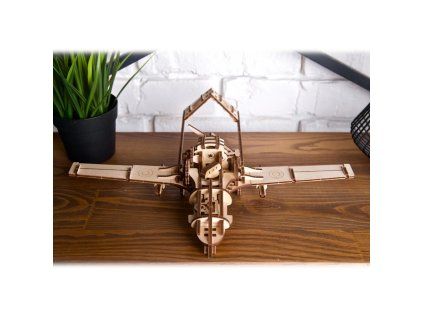 UG70107 6.plane