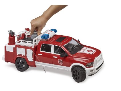 Bruder RAM 2500 Hasičské vozidlo so svetelným a zvukovým majákom