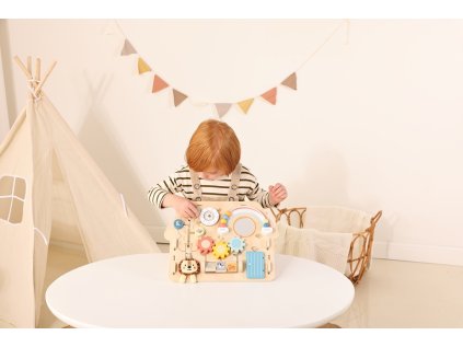 2Kids Toys Activity board Levíčkov dom