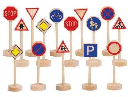 drevene dopravni znacky 147512