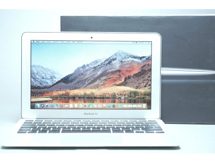 Macbook Air 13.3"/I5 1.6HZ/8GB RAM/128GB SSD/CZ