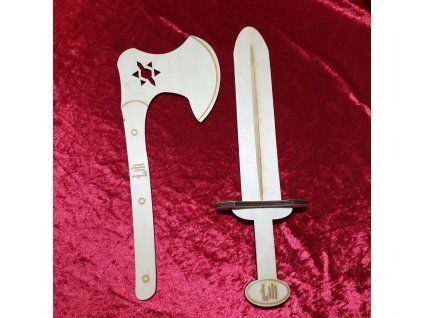 Dětský meč a sekera se jménem