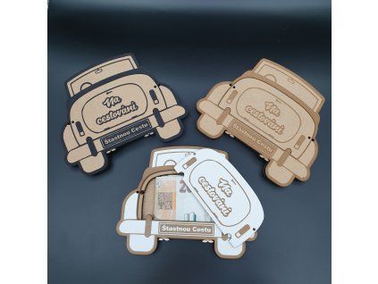 Dárková krabička na peníze auto dřevěná