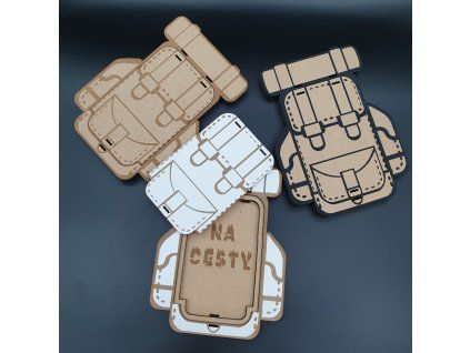 Dárková krabička na peníze Batoh dřevěná