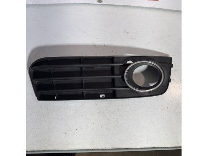 8KD807682 - Mřížka nárazníku pravá | Audi A4 B8