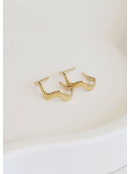 64772836 20C6 411A 908D 8E6EC3AD1472