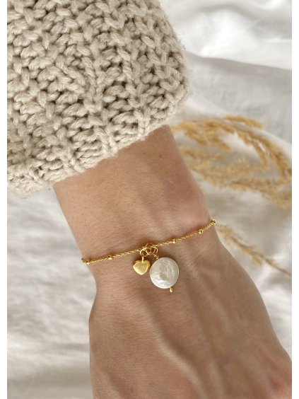 04F34245 01D2 44D9 A5A0 FBC8F9A19442