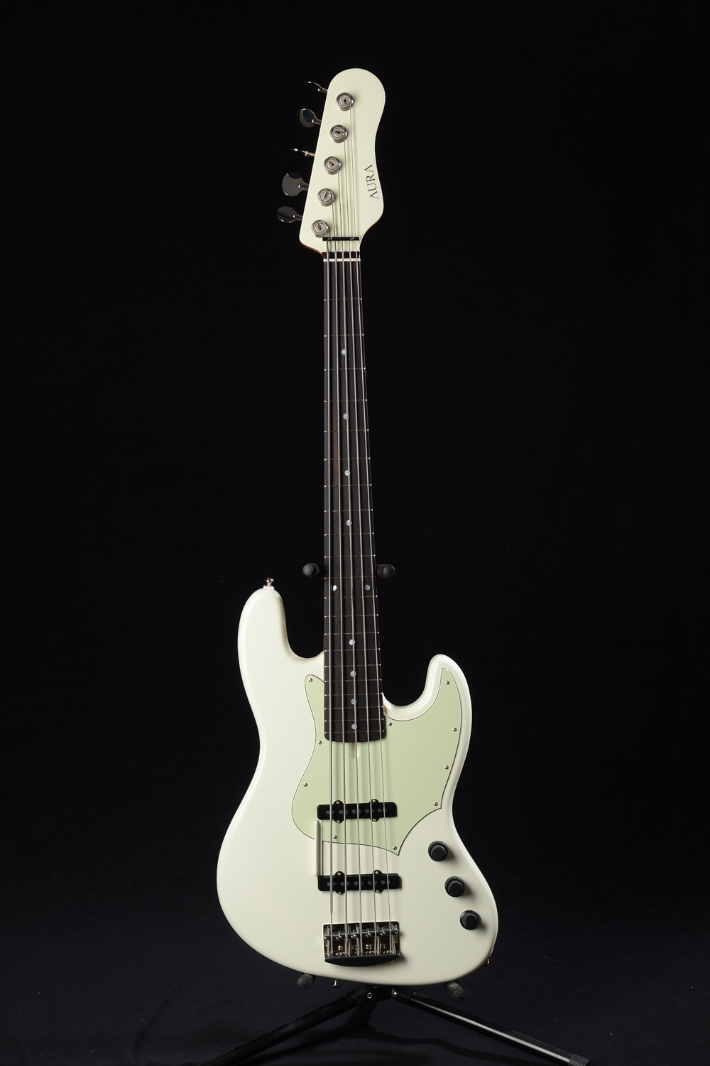 Handmade Aura Jazz Bass FG