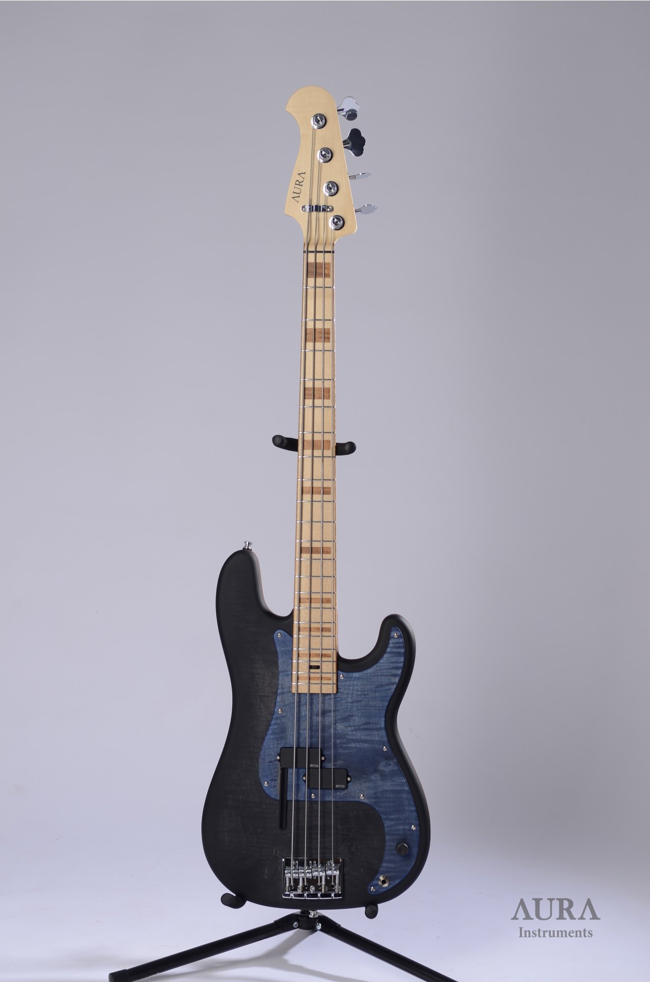 Handmade Aura Precision Bass PK Black