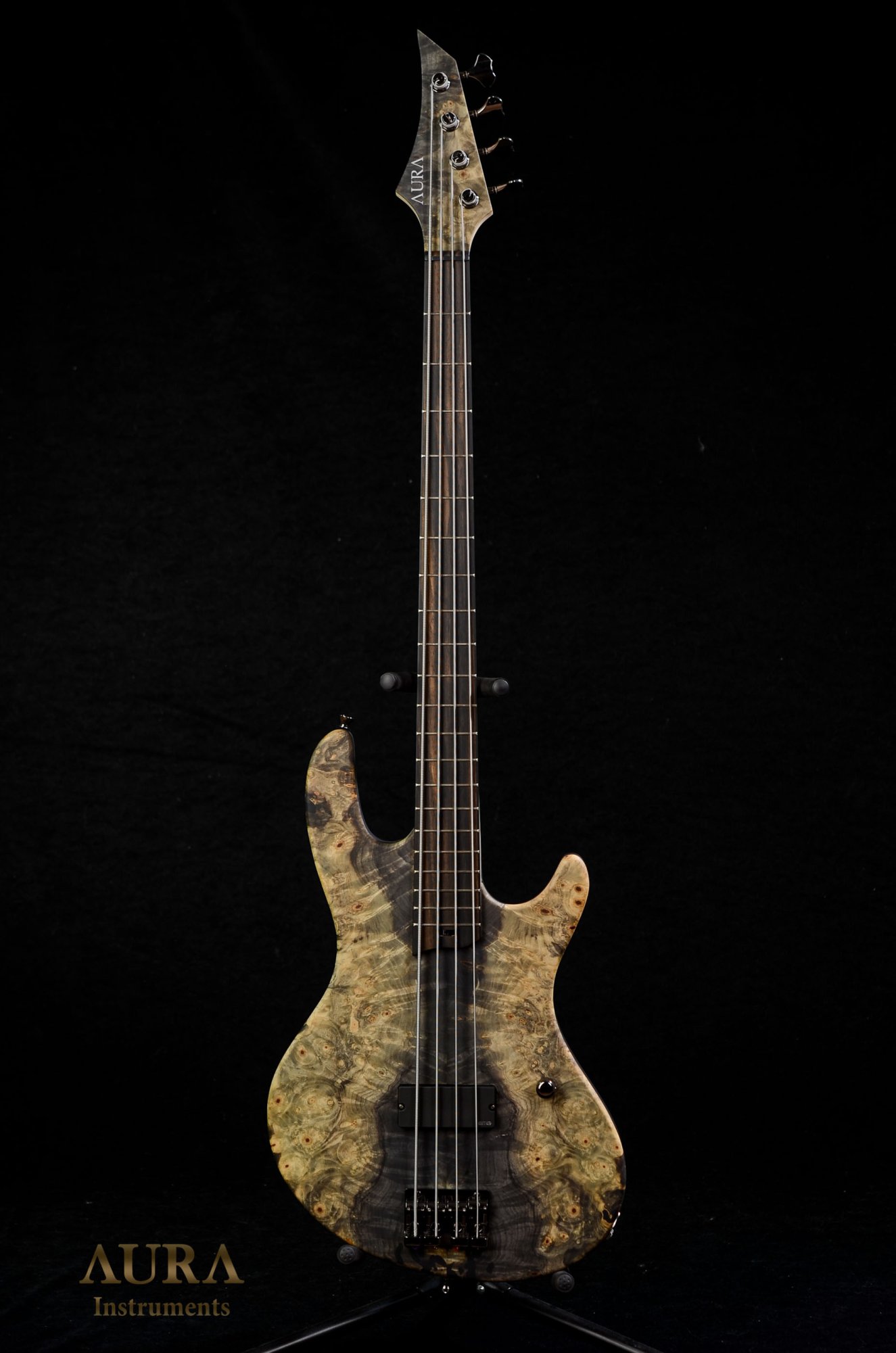 Handmade Bassguitar Aura The Beast 4