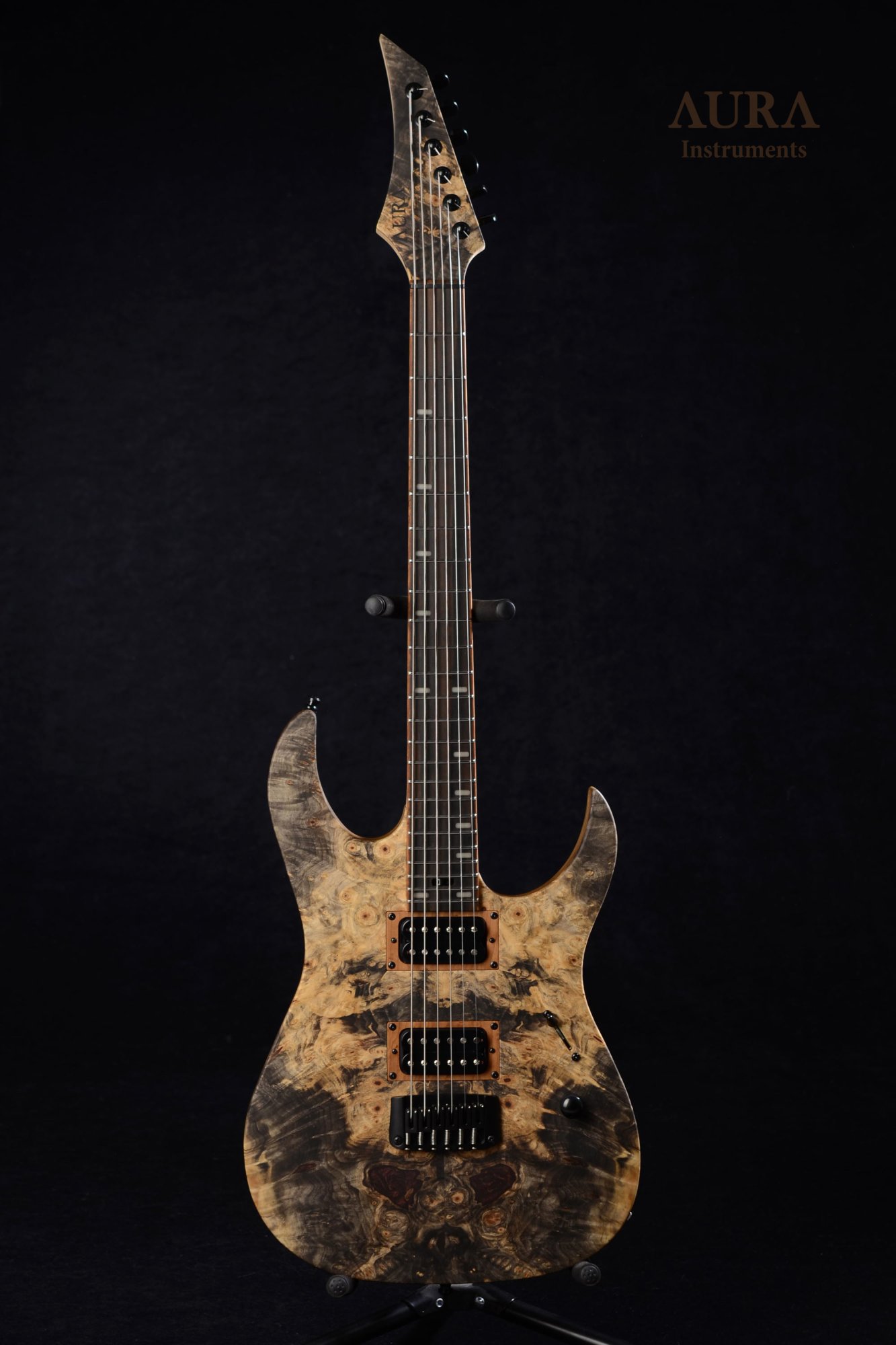 Electric guitar Aura The Crusher