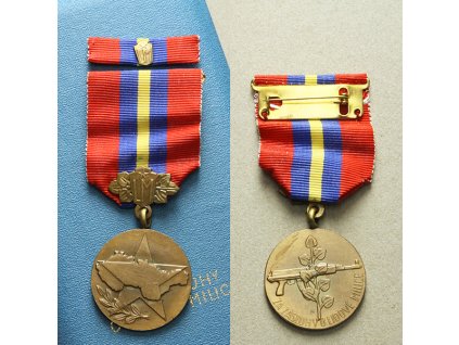12975 vyznamenani za zasluhy o lidove milice ii trida vm 54 ii stuzkas miniaturou pu