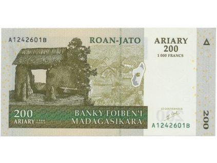 38019 38019 madagaskar 200 ariary 2004 p 87