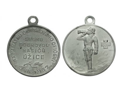 Úžice - Na památku okrskového cvičení sboru dobrovolných hasičů