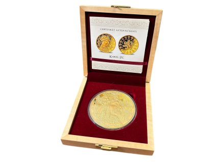 67027 3 67027 3 rg 2012karlc g