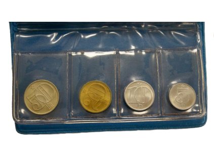 73174 4 73174 4 1982 rocnikova sada obeznych minci v modrem plastu od 1 kc 191437199