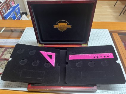 76804 1 76804 1 pouzite etue nejmensi zlate mince rozmer foto