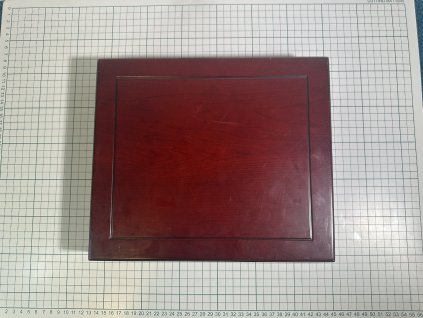 Použité - Dřevěná Etue - Nejmenší zlaté mince světa