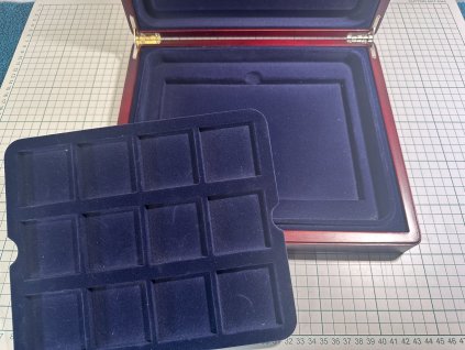 Použité - Dřevěná Etue - plato 12 Quadrum - Rozměr foto