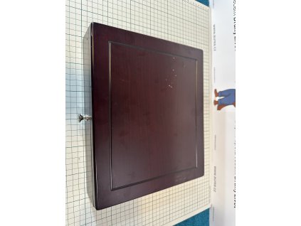 Použité - Dřevěná krabička se šuplíkem + Plato malé 12 Quadrum