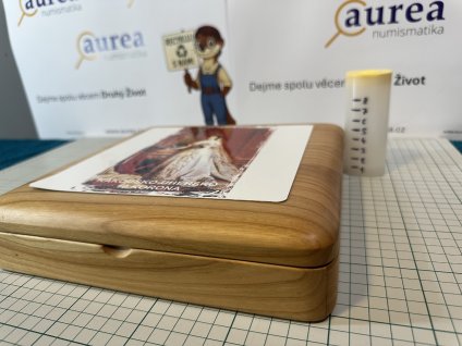 Použité - Dřěvěná Krabička Artia - Rozměr foto