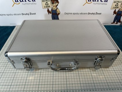 Použité - Kufřík hliníkový s platy  - Rozměr foto