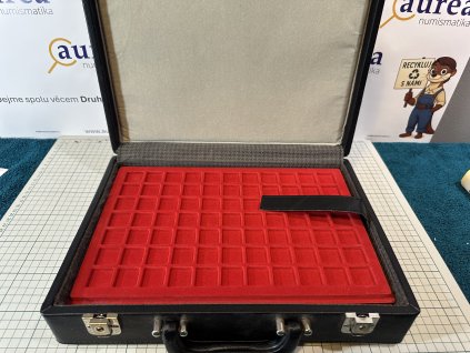 Použité - Koženkový kufřík s platy - Rozměr foto