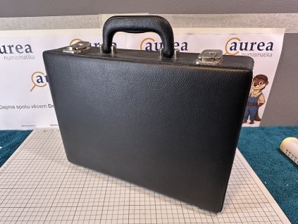 Použité - Koženkový kufřík s platy - Rozměr foto