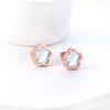726 1 pozlatene nausnice peony rose gold