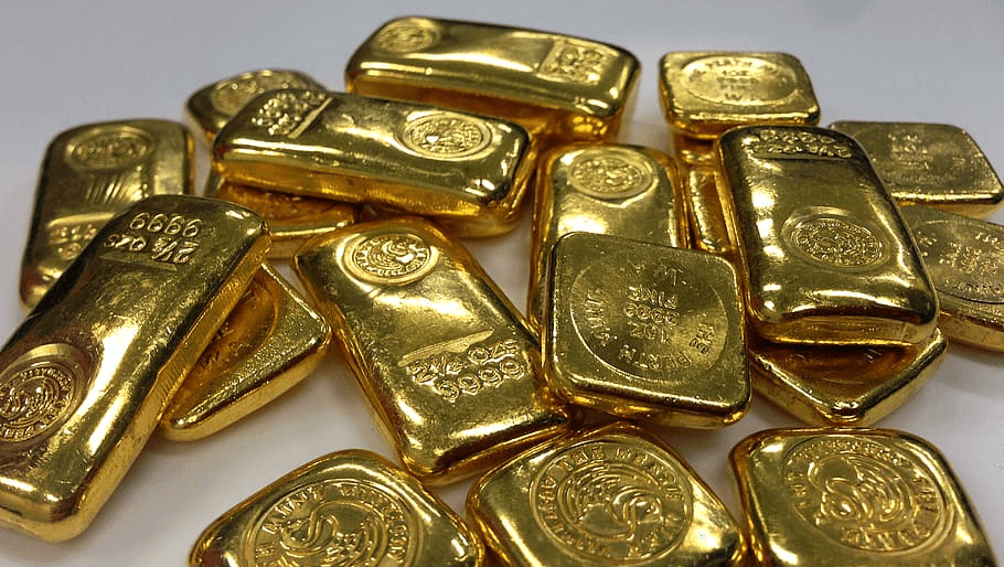 Enormní prodej zlatých slitků a mincí v 1. polovině roku 2021 - Co to pro trh znamená? | Finex.cz
