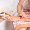 Aplikacja peelingu solno cukrowego DERMA SCRAPER